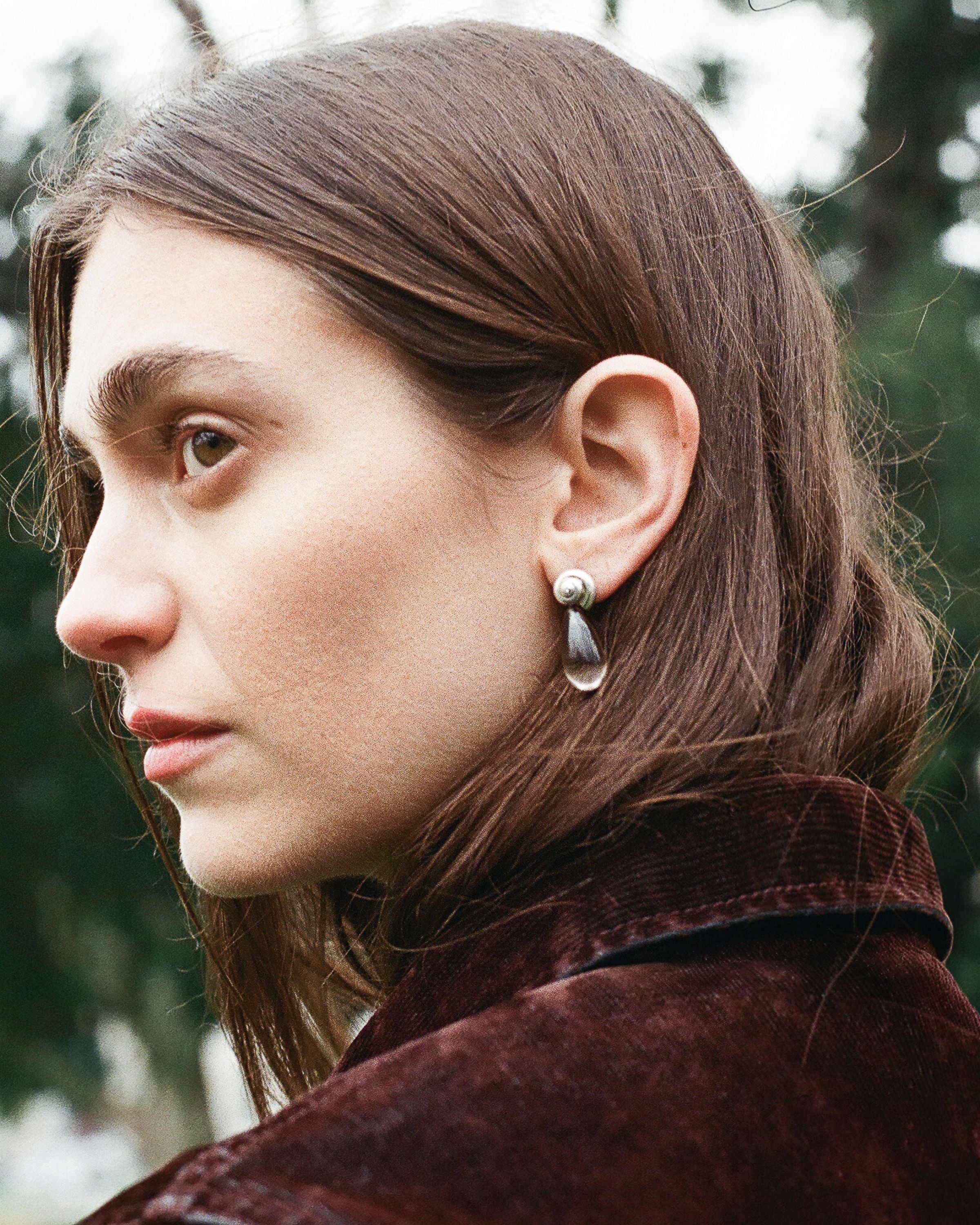 JEANERICA Atelier Nautilus Smoky Earrings