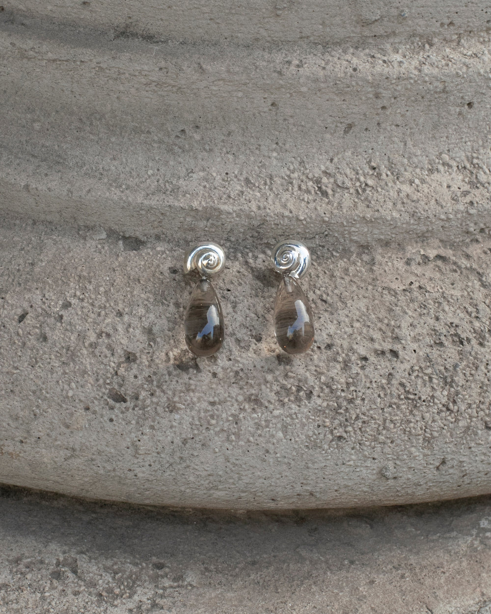 JEANERICA Atelier Nautilus Smoky Earrings