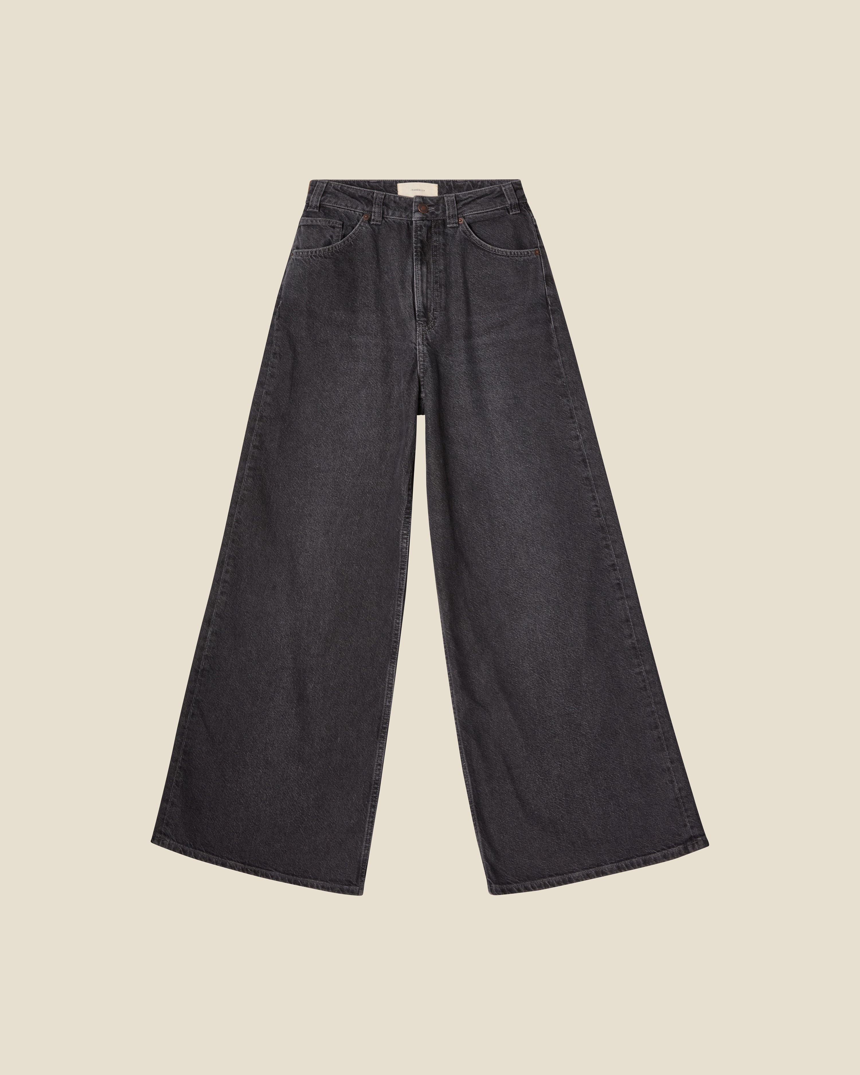 Alfama Black Vintage 62