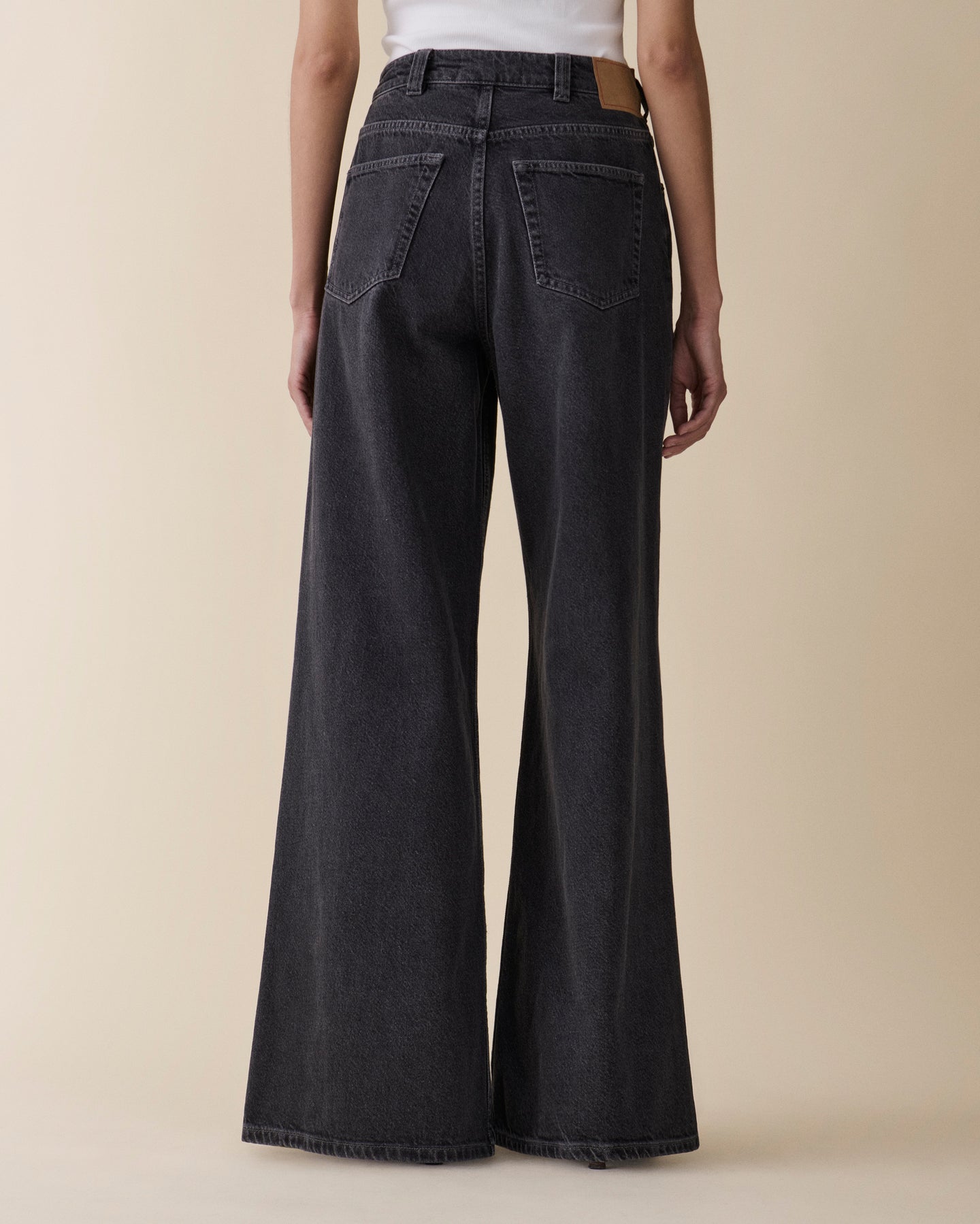 Alfama Black Vintage 62