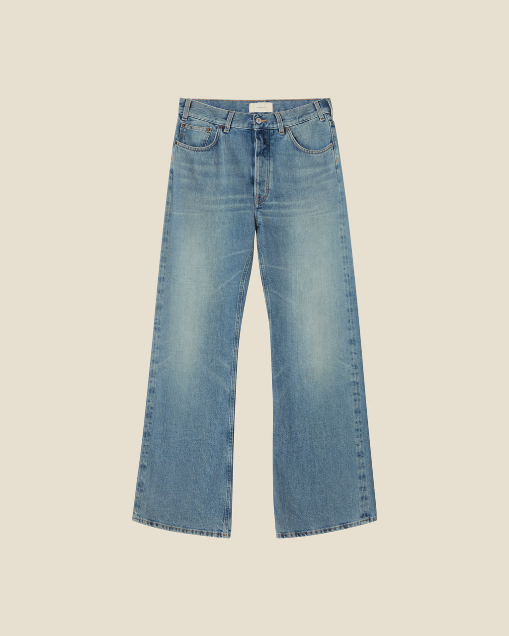 Appia Light Blue Selvedge flat (beige background)