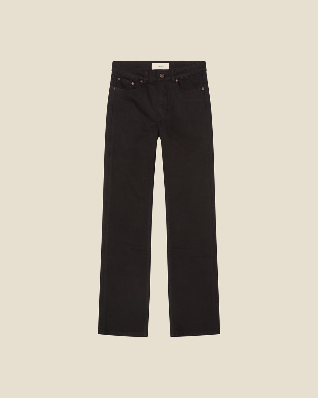 Arc Black Rinse flat (beige background)