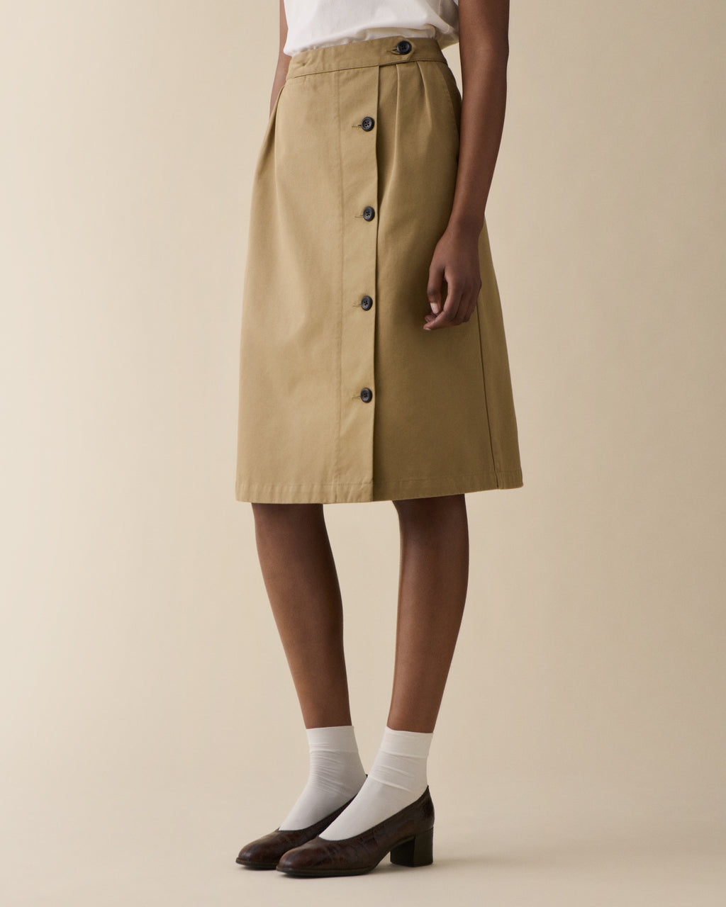Carla Beige