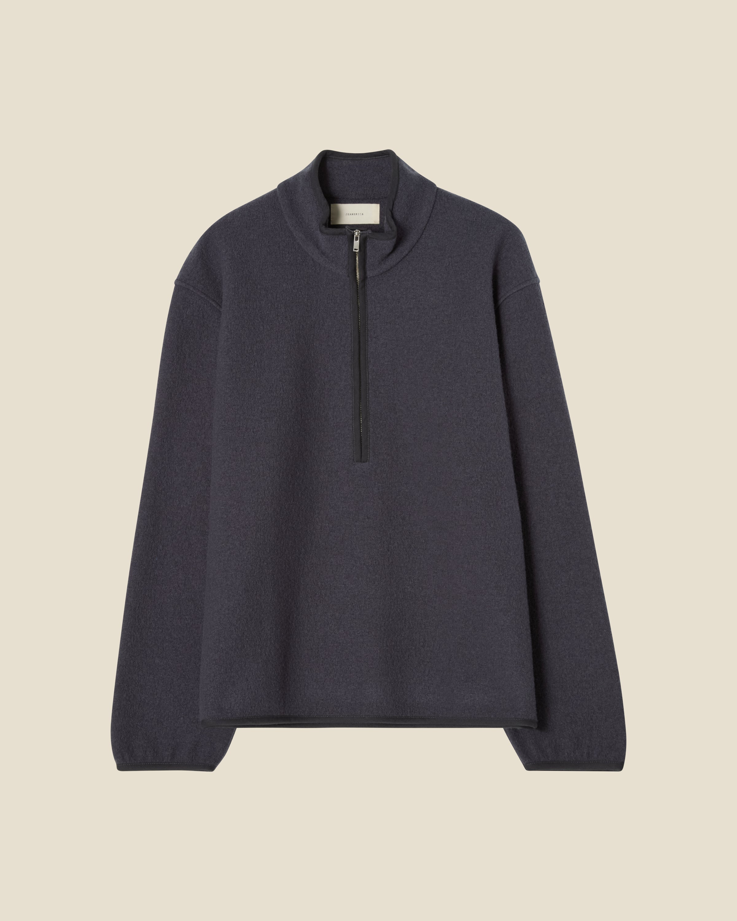 Carlo Anthracite flat (beige background)