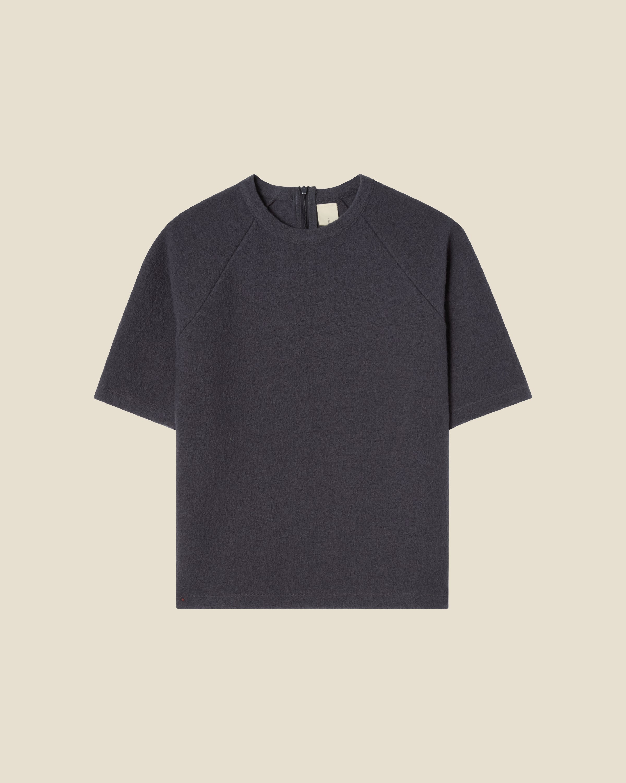 Fleur Anthracite flat (beige background)
