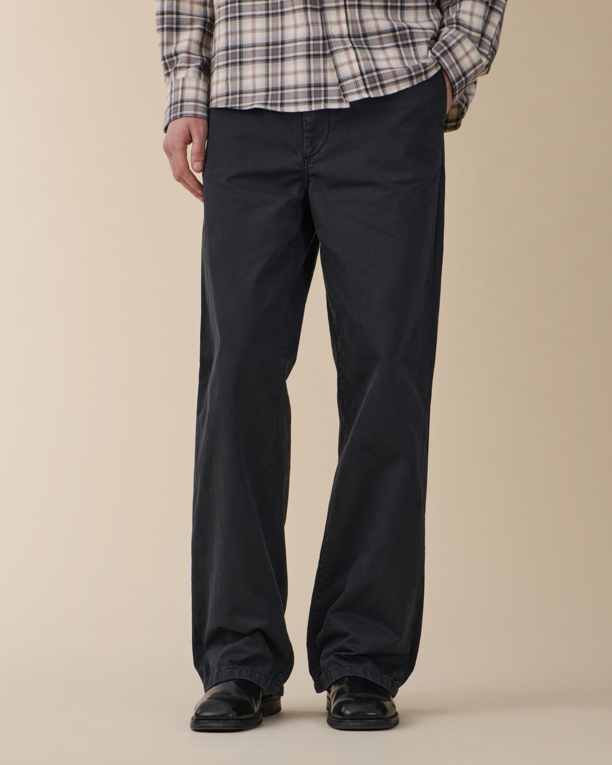 Genua Chino Black Washed