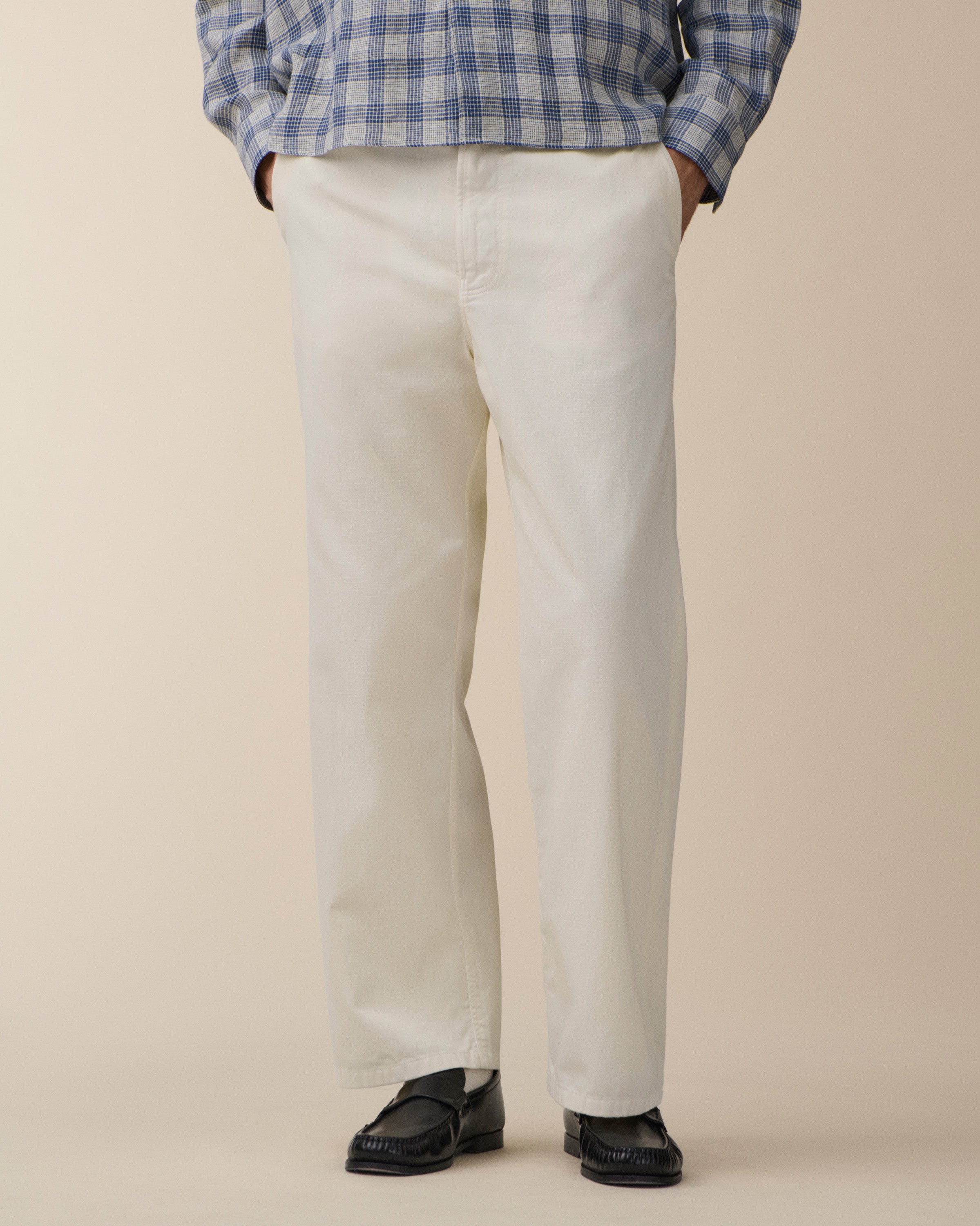 Genua Ivory