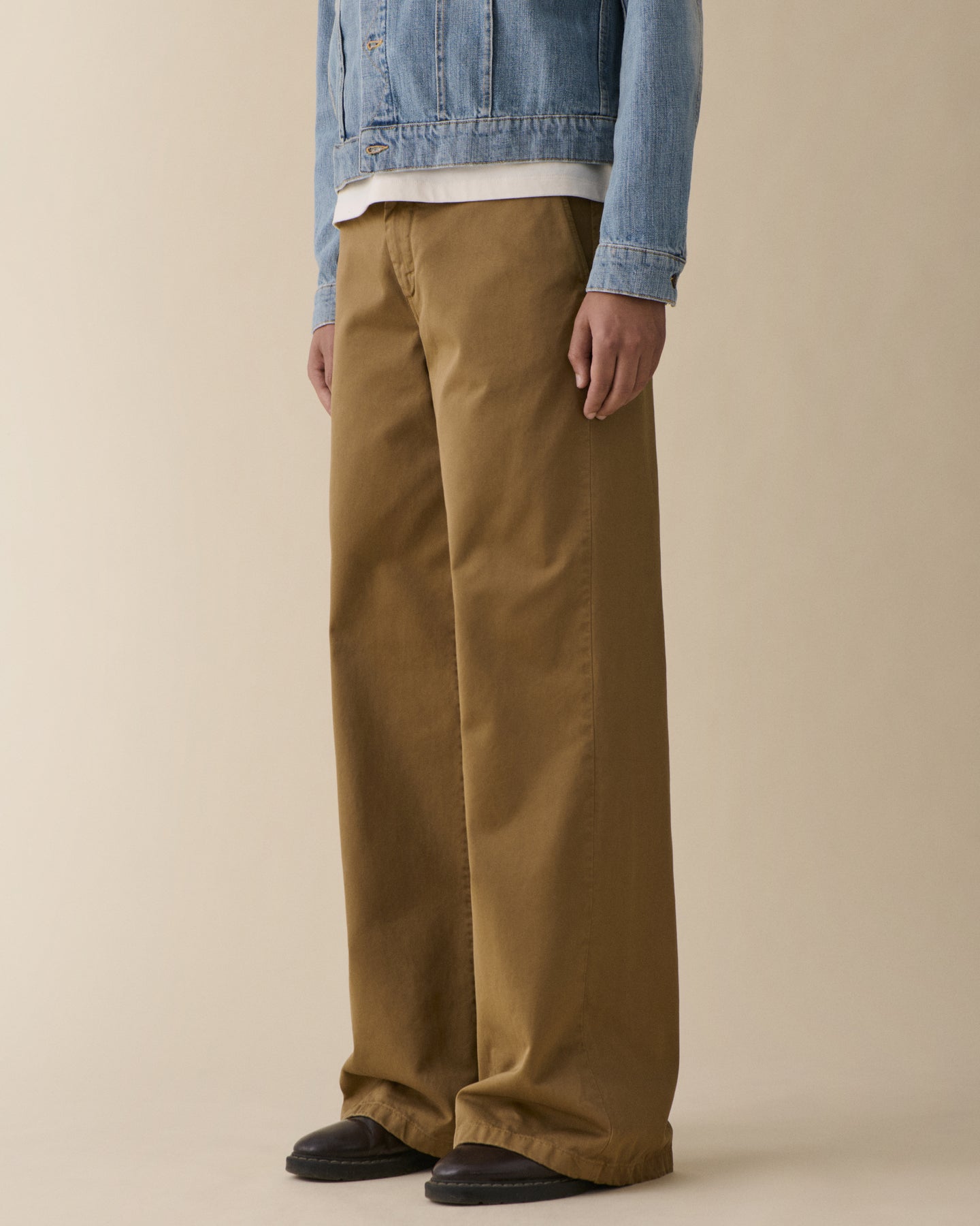 Gion Chino Beige