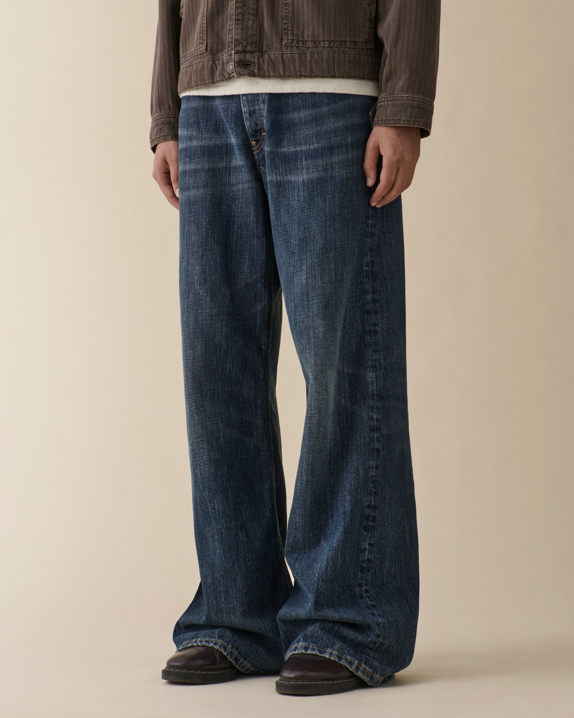 Gion Dark Blue Righe