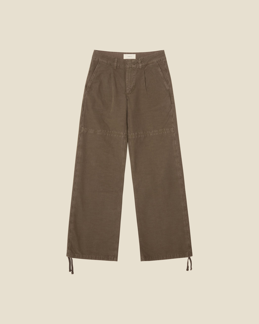 Mina Khaki Green flat (beige background)
