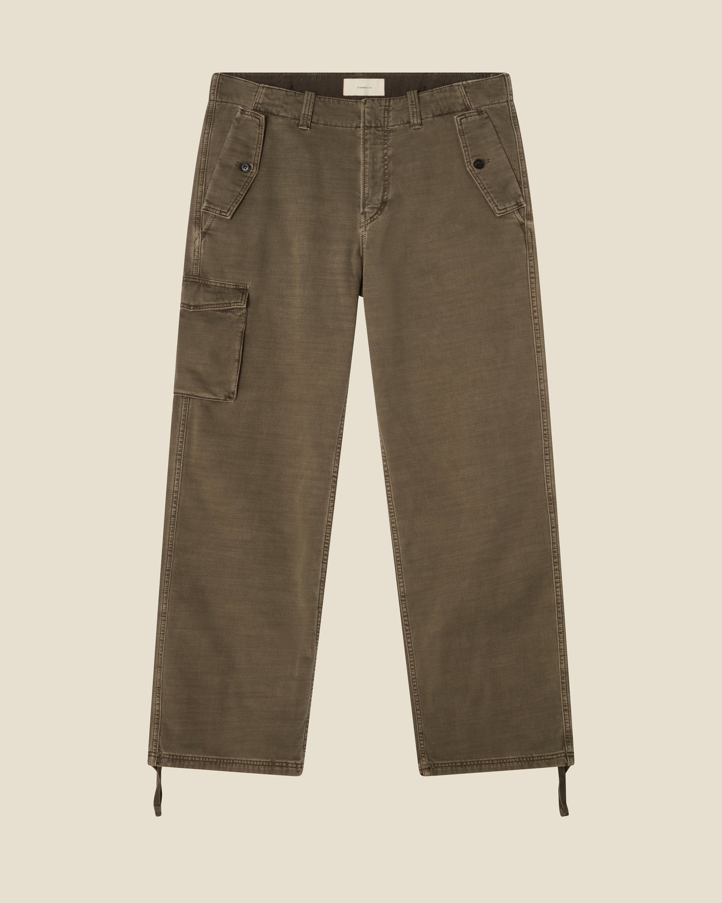 Monti Khaki Beige flat (beige background)