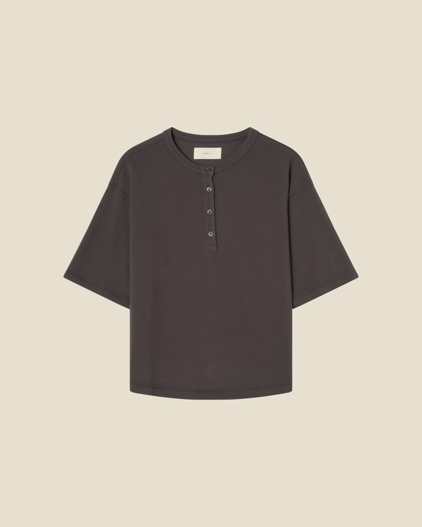 Noh Grey Lilac flat (beige background)