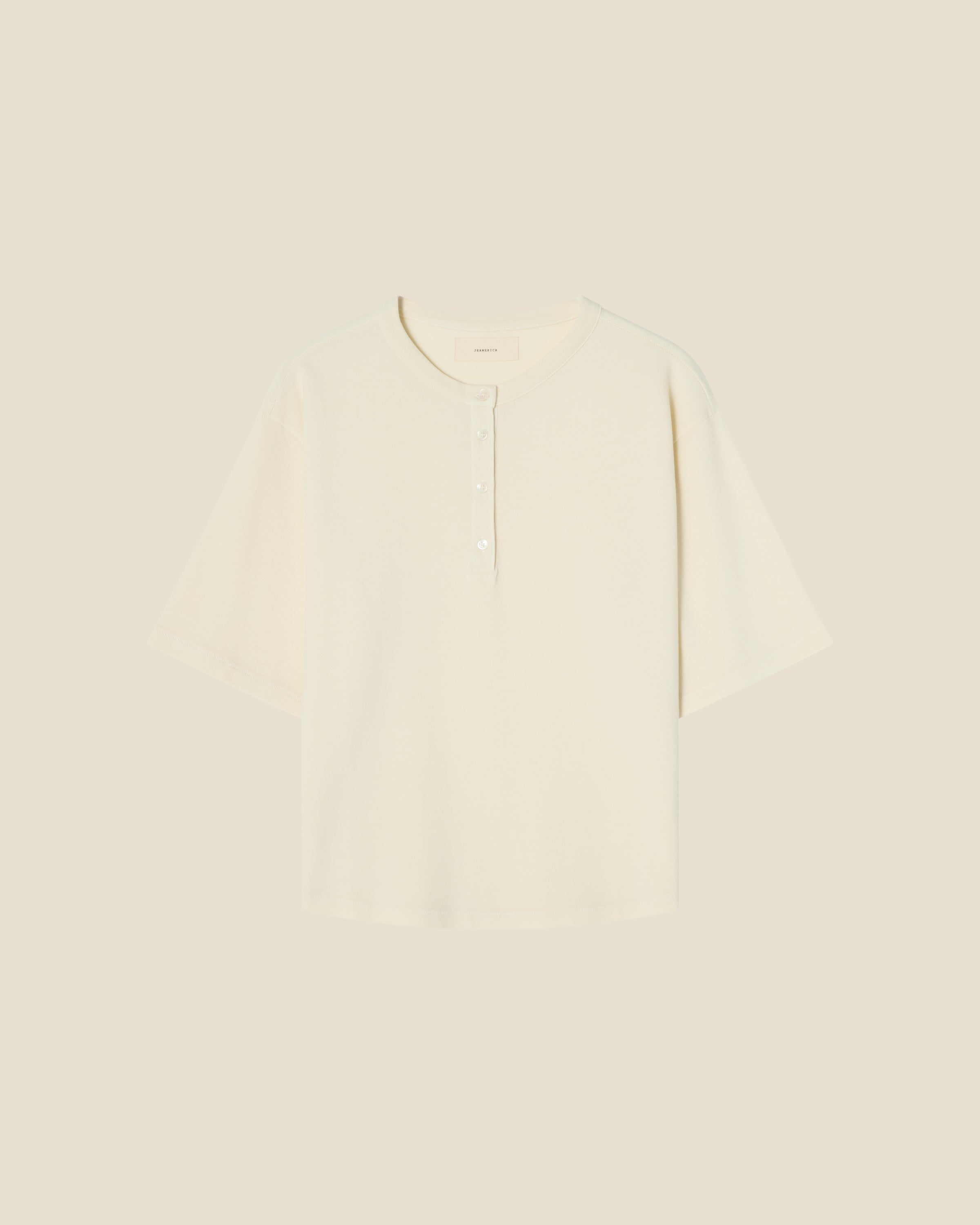 Noh Off White flat (beige background)