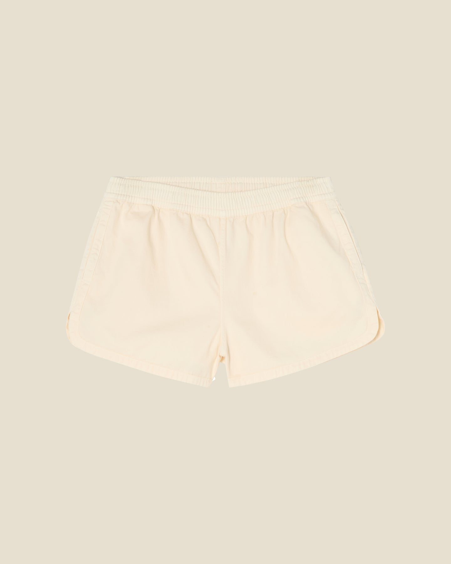 Olivia Ivory flat (beige background)