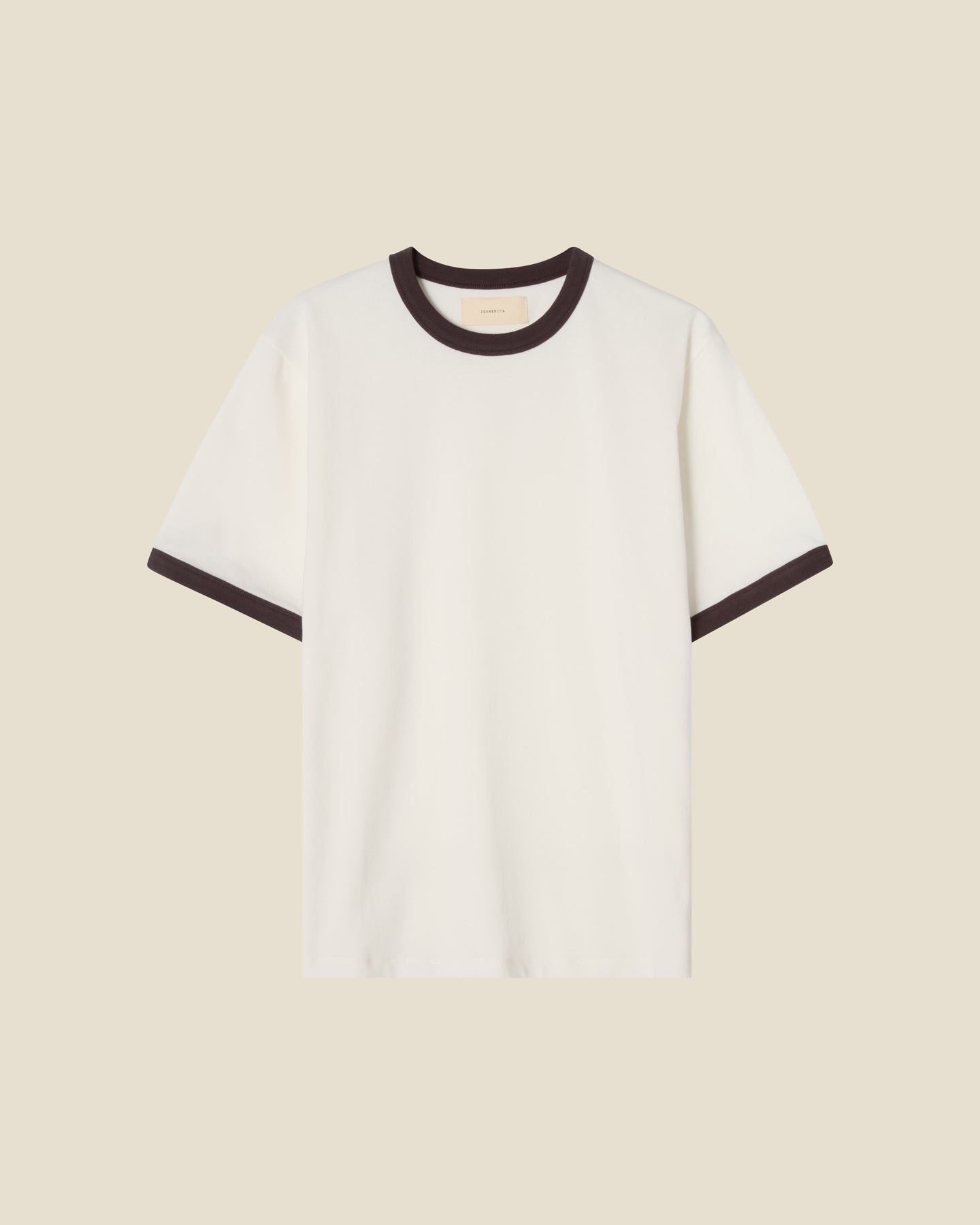 Ringer Grey Lilac flat (beige background)