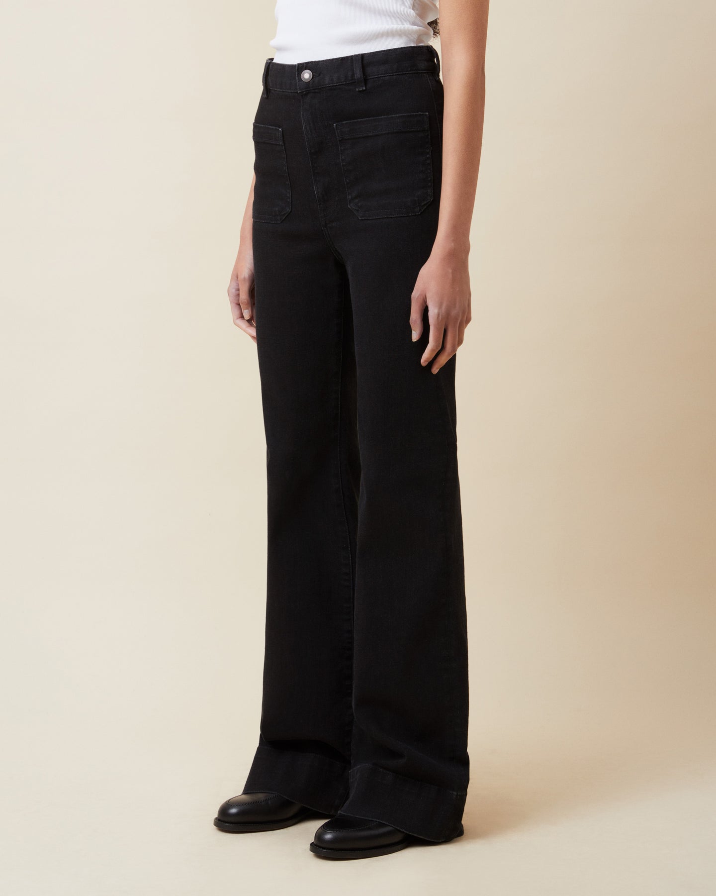 St Monica Black 2 Weeks