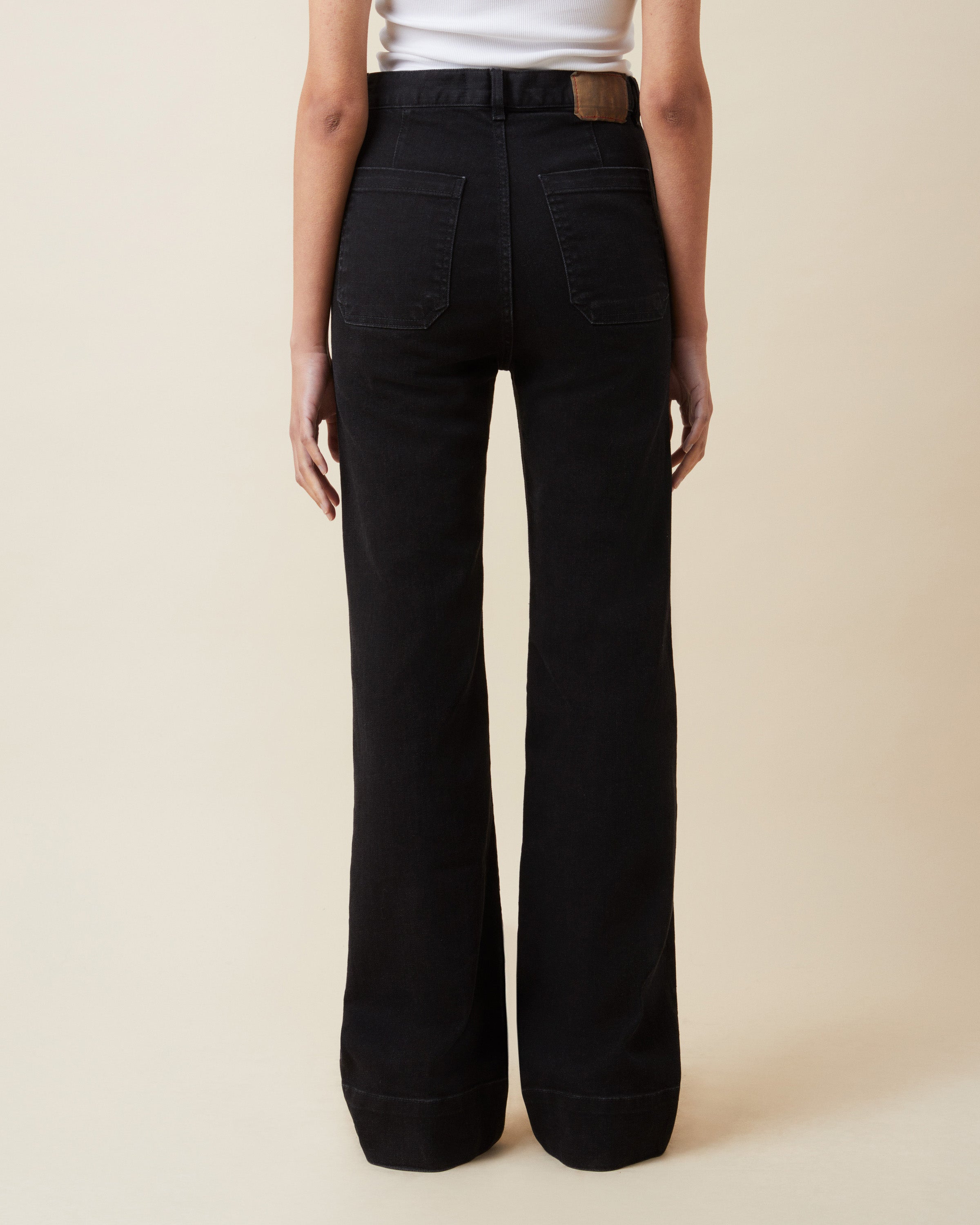 St Monica Black 2 Weeks