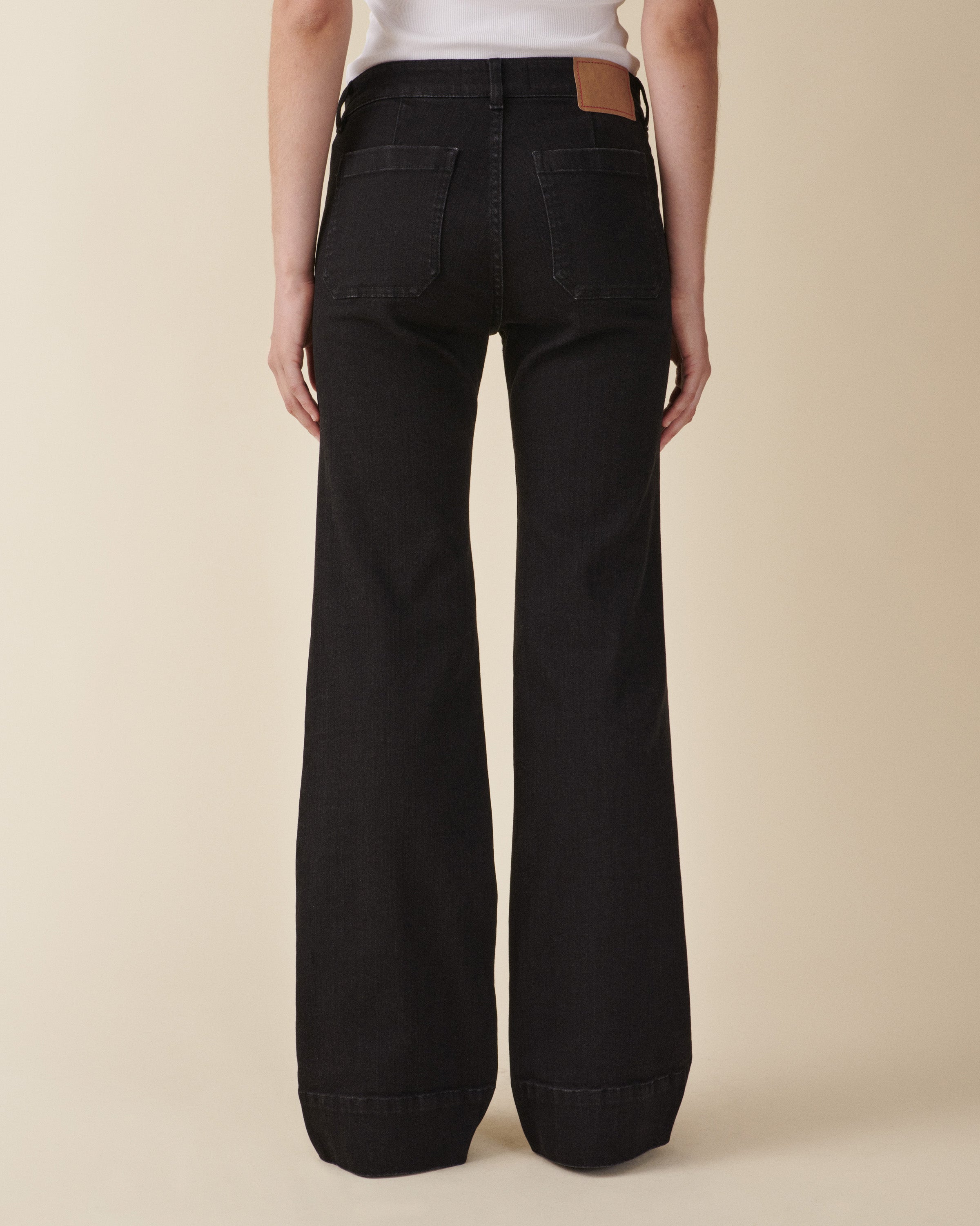 Women's St Monica Low Flare Jeans Black - Jeanerica