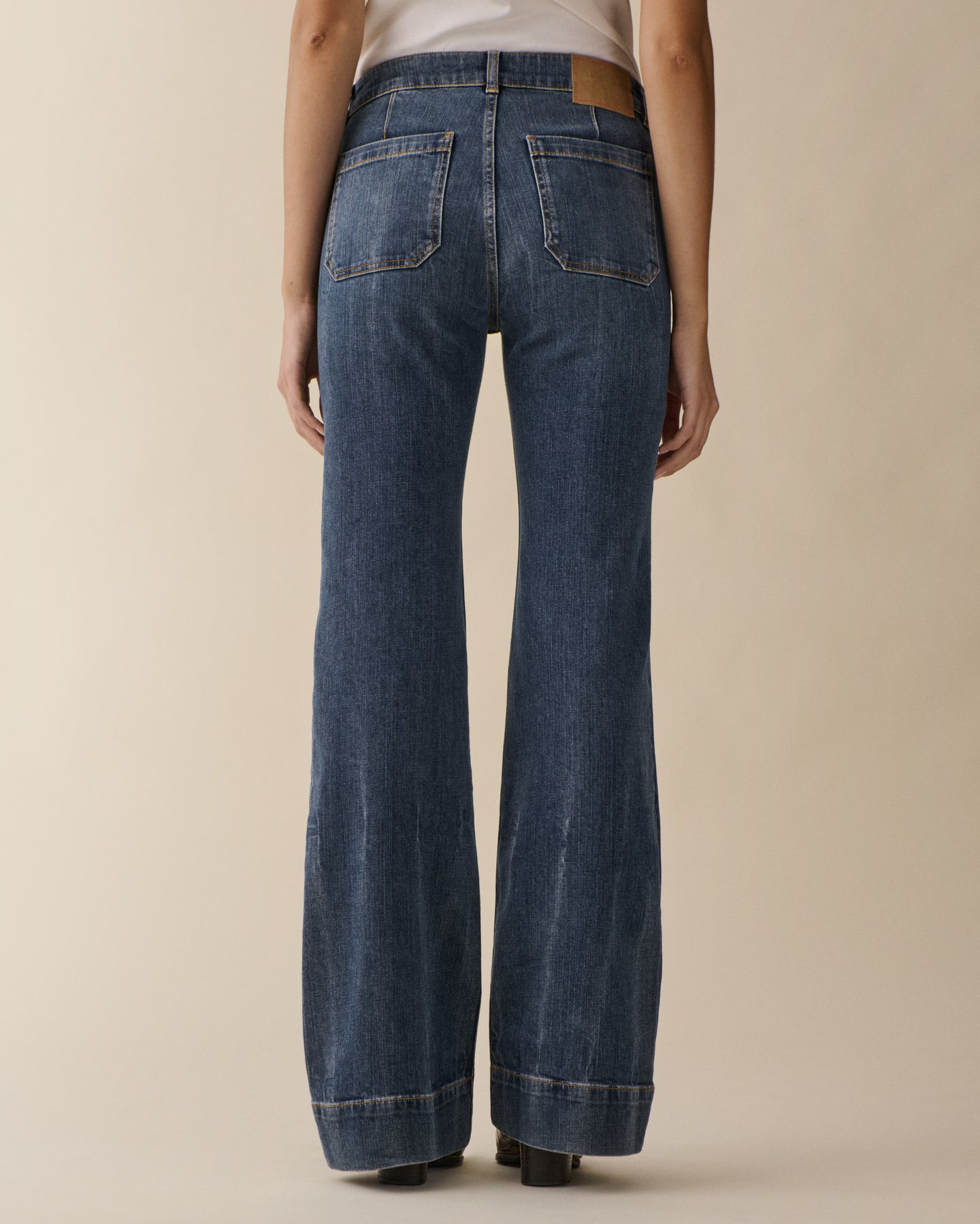 St Monica Low Grey Cast Indigo