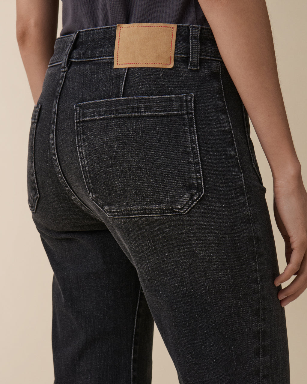 St Monica Low Washed Black
